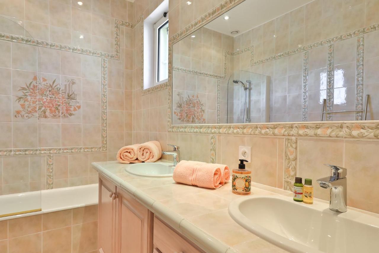 Bed and Breakfast Quintessence Provence Goult Esterno foto